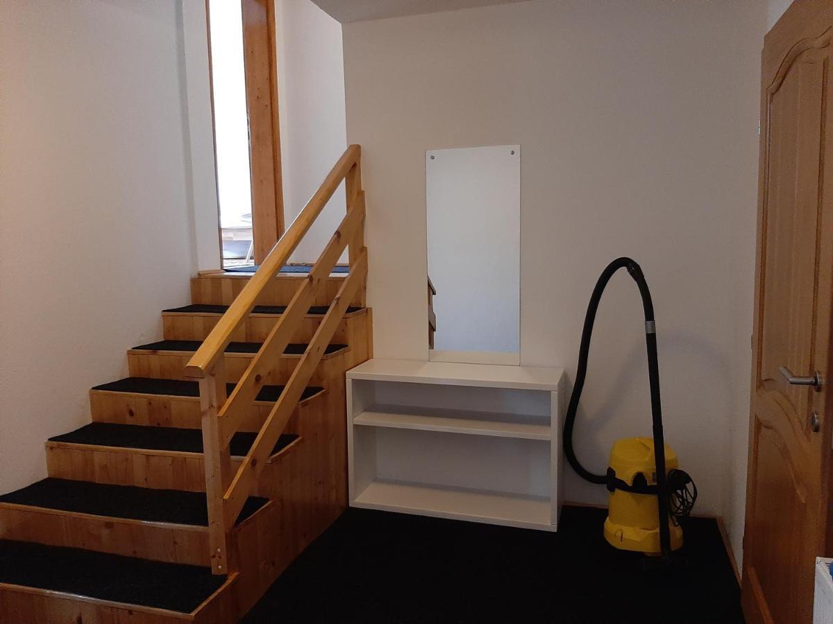 פאלה Aleksandar Apartmani מראה חיצוני תמונה